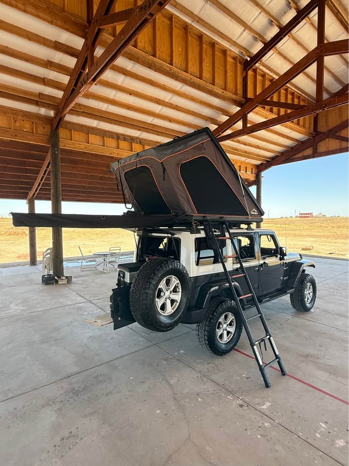 2017 Jeep Wrangler Unlimited · Chief Sport Utility 4D in Fresno, CA (photo 4) — photo 4