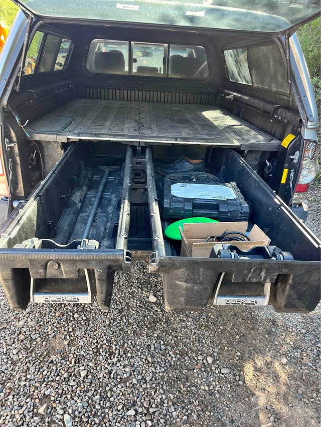 Decked drawer system (photo 1)