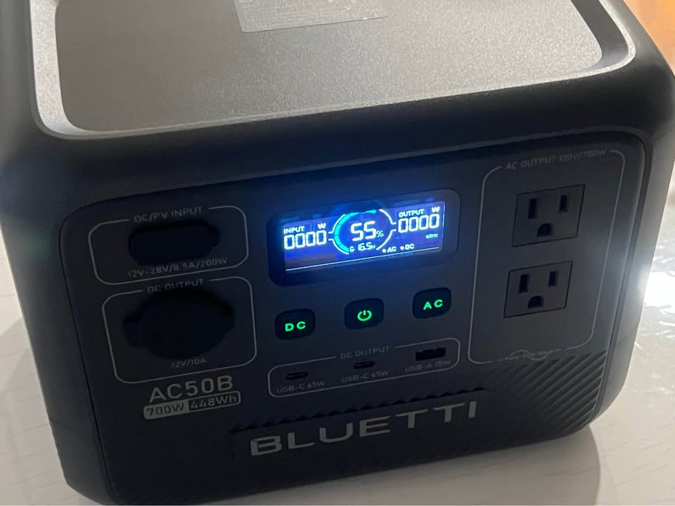 BLUETTI AC50B 700W 448Wh Portable Power Station Generator LFP for Trip Camping in Sunnyvale, CA (photo 6) — photo 6