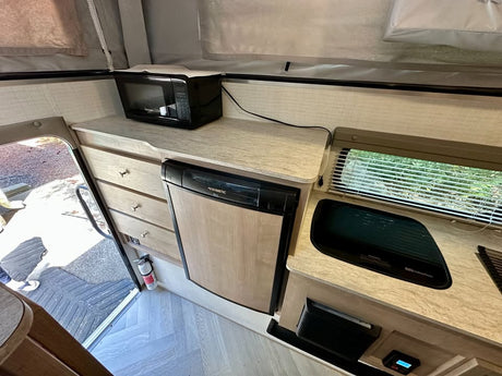 2023 Forrest River Palomino SS-1251 Camper w/ Badlands package in North Bend, WA (photo 8)