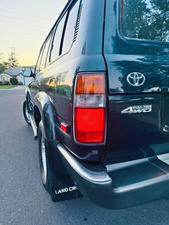 1993 Toyota Landcruiser · LOW MILES CLEAN / STOCK /7 PASSG in Stateline, NV (photo 1)