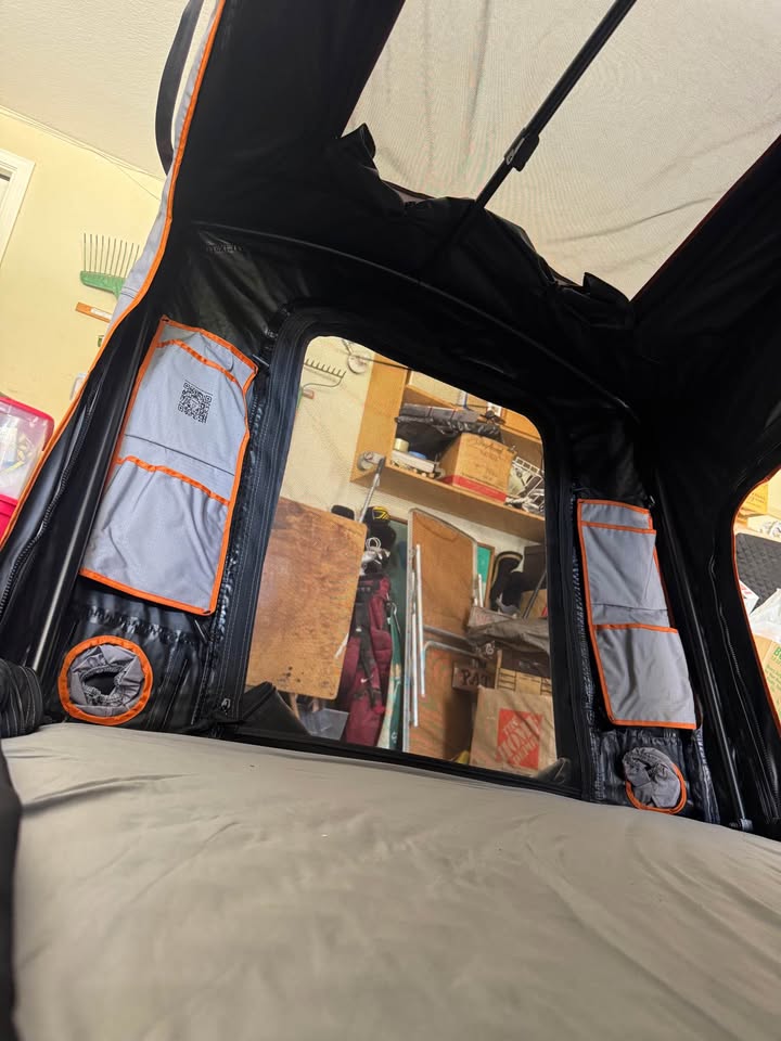 Roofnest Falcon 3 EVO + insulation + featherbed air mattress + ceiling hoists + heating system in Porter Ranch, CA (photo 6) — photo 6