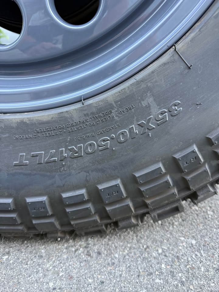 Toyota Tacoma TRD Off-road 2019 - 4x4 in Manhattan Beach, CA (photo 5) — photo 5
