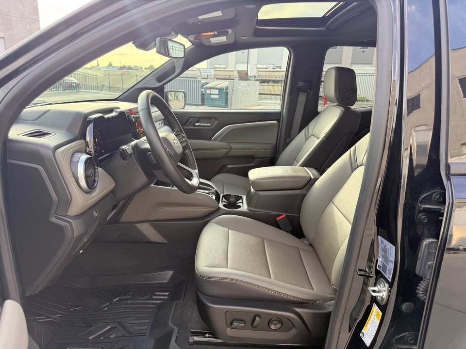 2026 Chevrolet Colorado Crew Cab · ZR2 (loaded! 8k miles! Pristine) in Farmington, UT (photo 11)