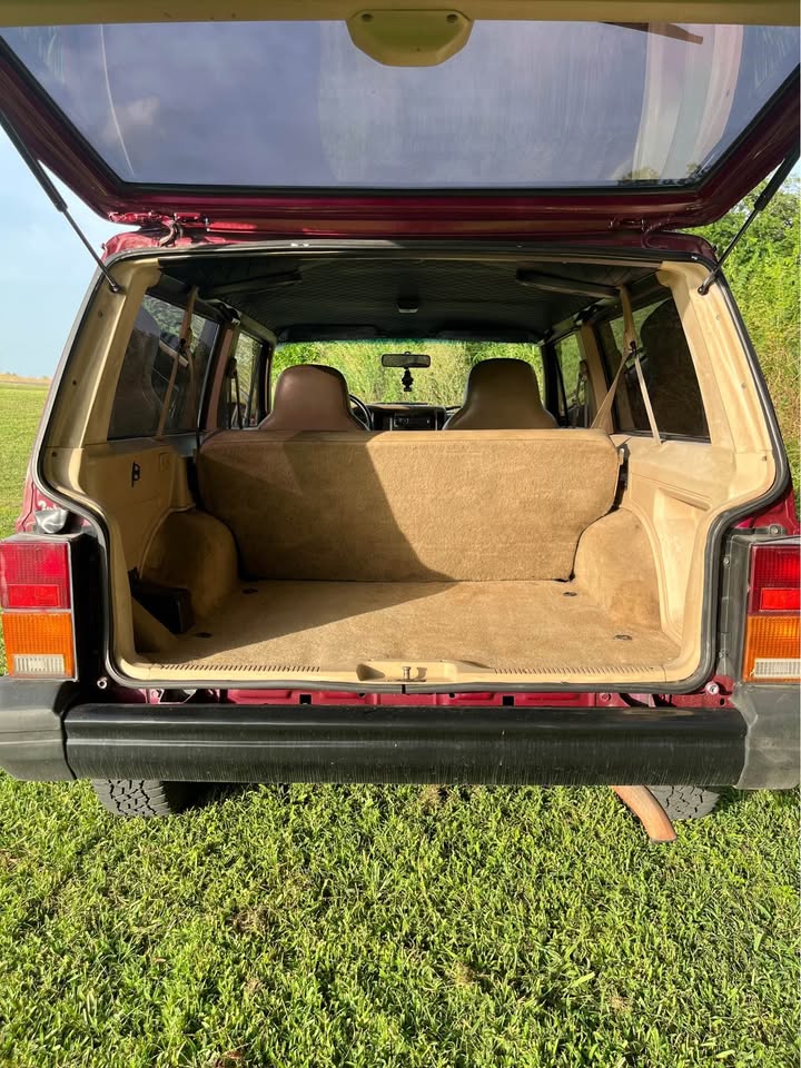 1996 Jeep Cherokee · SE Sport Utility 2D in Austin, TX (photo 5) — photo 5