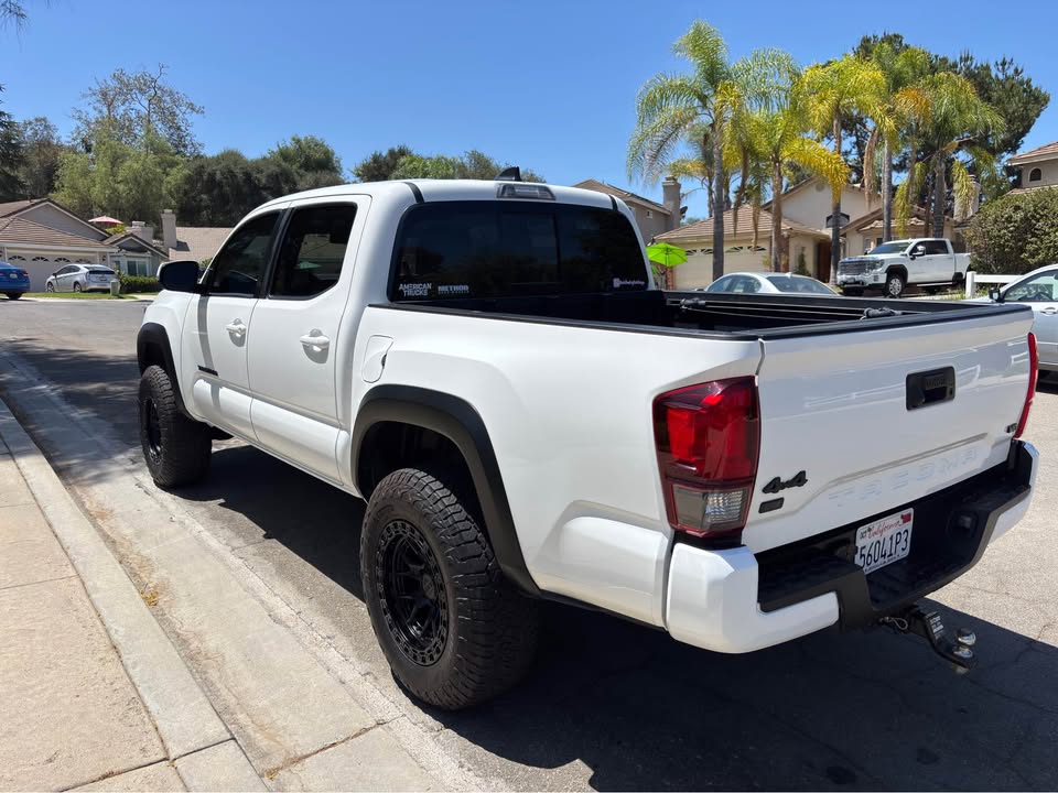 2022 Toyota Tacoma Double Cab · SR5 Trail Edition in Escondido, CA (photo 5)