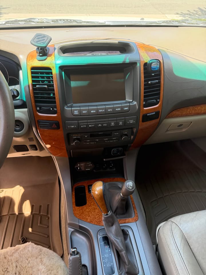 2006 Lexus GX · GX 470 Sport Utility 4D in Aurora, CO (photo 8) — photo 8