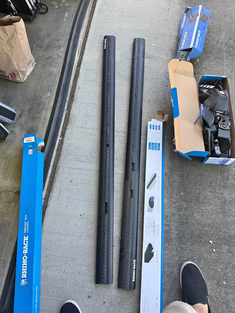Rhino Rack Vortex 1500mm complete roof rack set