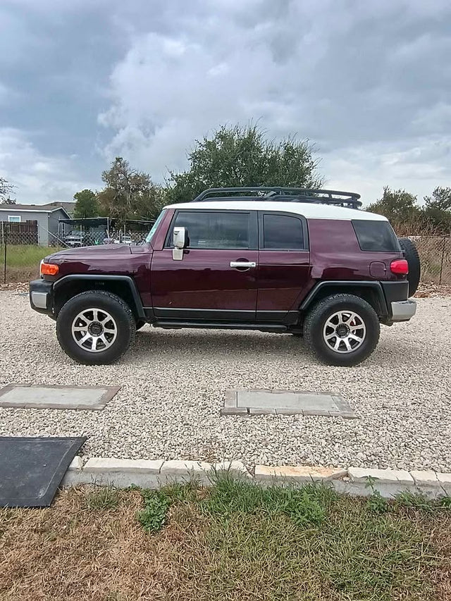 2007 Toyota FJ Cruiser in Pflugerville, TX (photo 1)