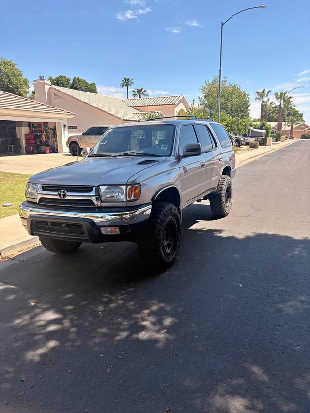 2001 Toyota 4Runner 4WD in Mesa, AZ (photo 1)