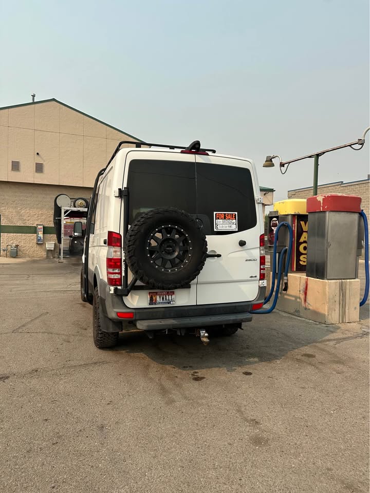 2017 Mercedes-Benz Sprinter 2500 Cargo · Standard Roof w/144" WB Van 3D in Meridian, ID (photo 4)