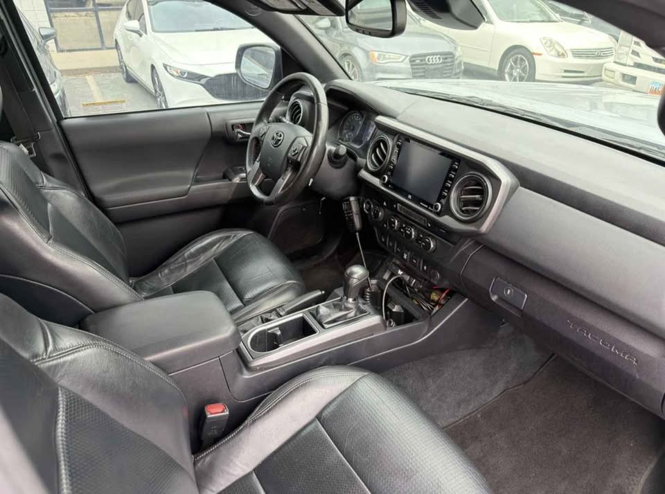 2020 Toyota Tacoma Double Cab TRD OFF-ROAD 4X4 in Arvada, CO (photo 10)
