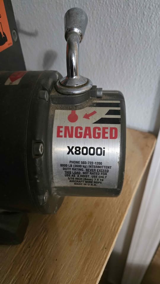 Used Warn X8000i winch in Colonia, NJ (photo 2) — photo 2