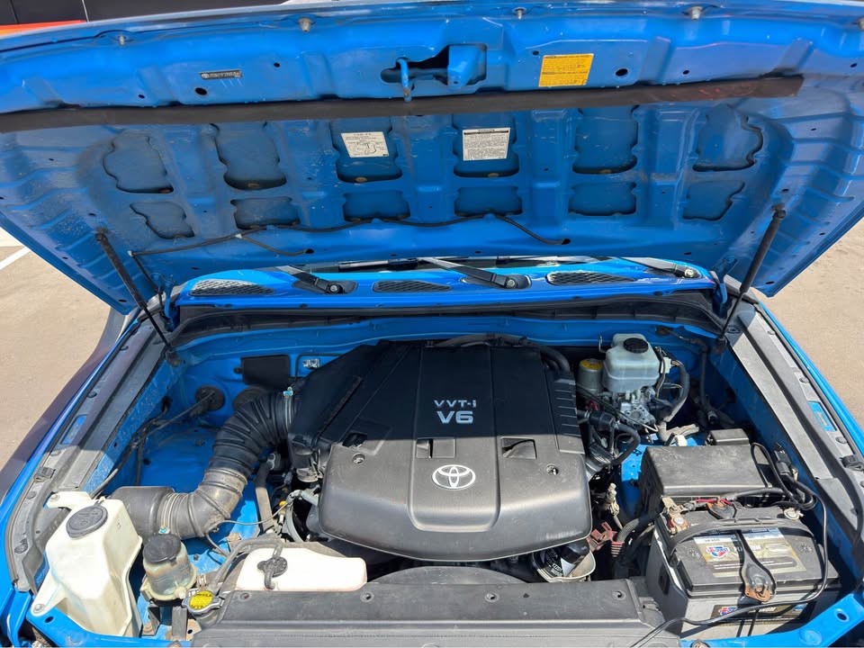 2007 Toyota FJ Cruiser · 4X4 in Denver, CO (photo 10) — photo 10