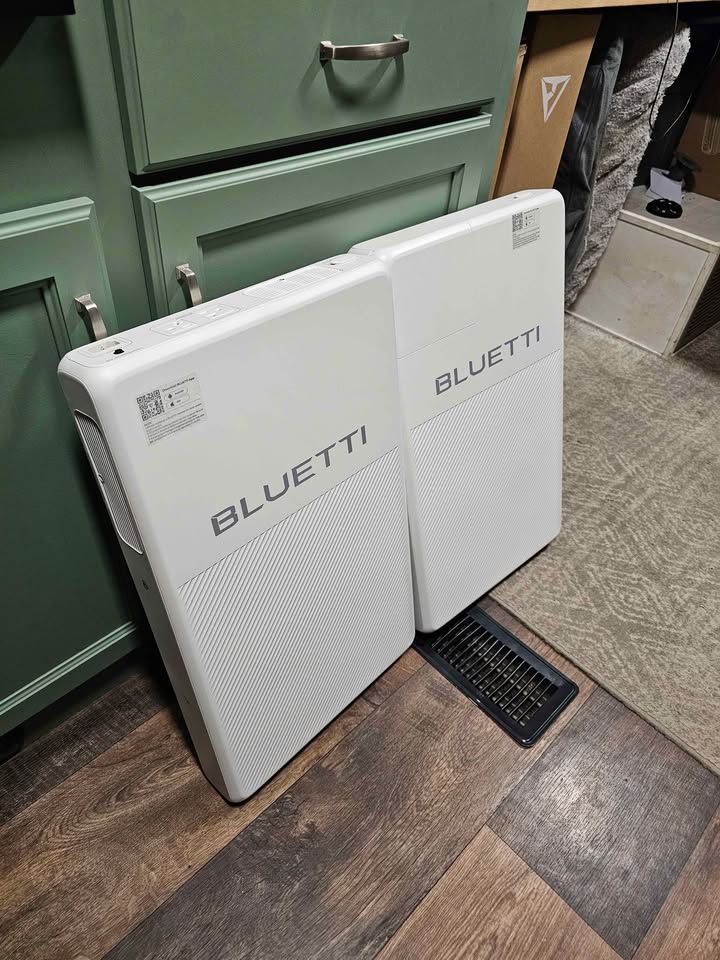BLUETTI Fridge Power and BlueCell 200 Expansion - Fridge Backup Power - BRAND NEW in Longmont, CO (photo 2) — photo 2