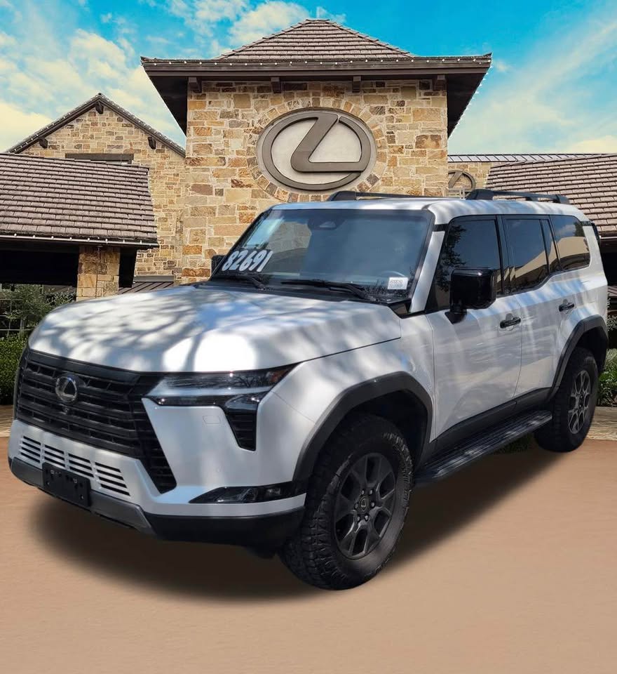 2024 Lexus GX · GX550 OverTrail Plus in San Antonio, TX (photo 11) — photo 11