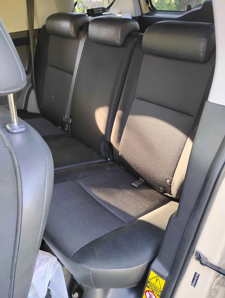 2008 Toyota FJ Cruiser · Sport Utility 2D (photo 11) — photo 11