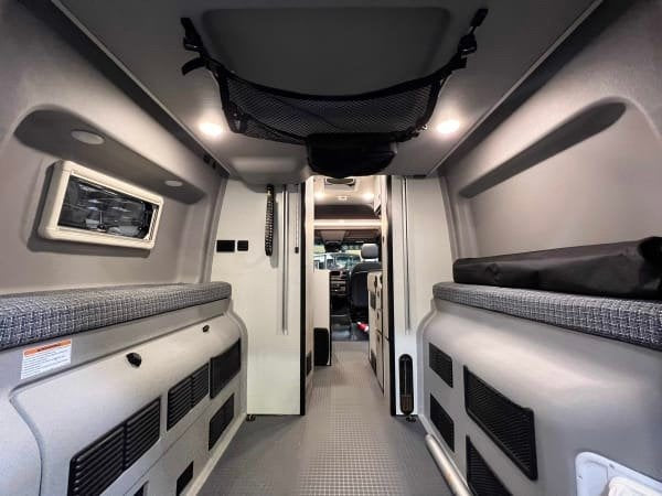 2023 Winnebago REVEL BMB44E (photo 10) — photo 10