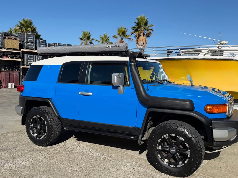 2007 Toyota FJ Cruiser · Sport Utility 2D in San Rafael, CA (photo 11) — photo 11