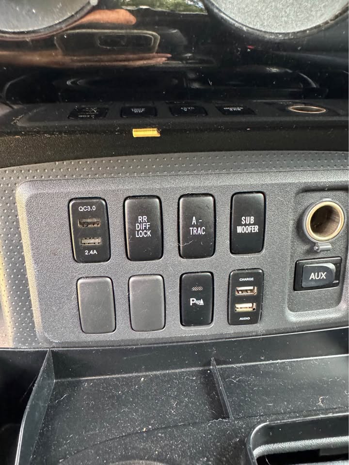 2007 Toyota FJ Cruiser · Sport Utility 2D in Austin, TX (photo 11) — photo 11