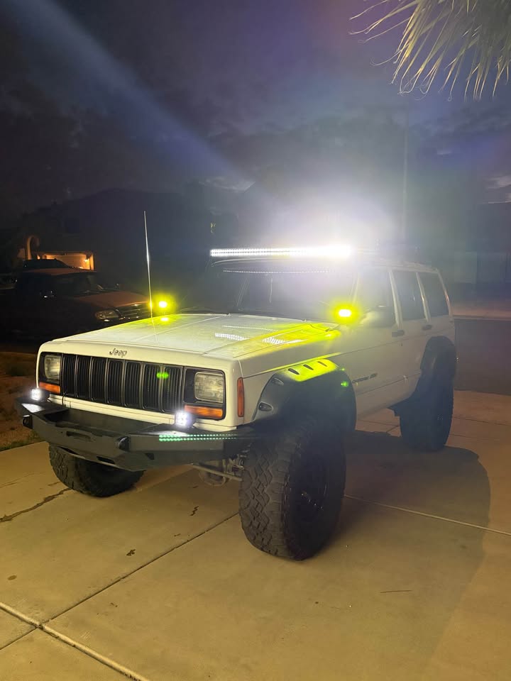 2001 Jeep Cherokee · Classic Sport Utility 4D (photo 6) — photo 6
