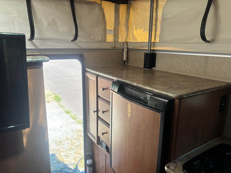 2015 Palomino Pop Up camper in Gladstone, OR (photo 6)