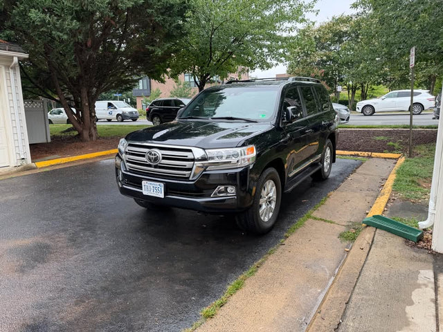 2021 Toyota toyota+land+cruiser — photo 3