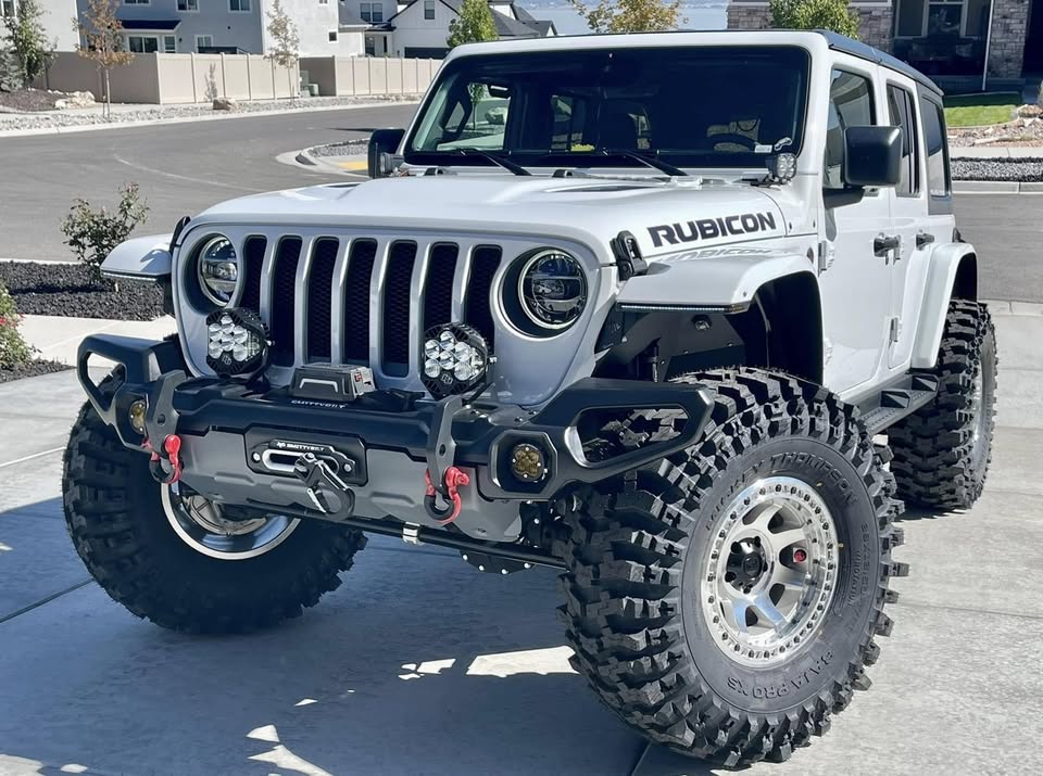 Bumper + Winch + LED fog light package in Saratoga Springs, UT (photo 3)