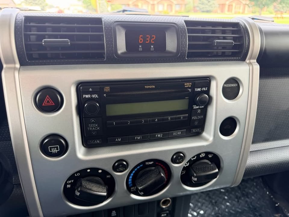2007 Toyota FJ Cruiser A S in Denver, CO (photo 12) — photo 12