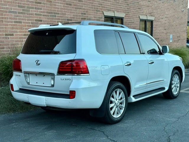 2008 Lexus LX LX 570 Sport Utility 4D — photo 3