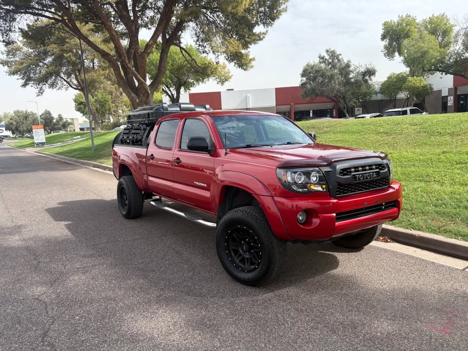 2010 Toyota Tacoma 4x4 6ft bed 88k miles! Lifted & Ready to Camp in Phoenix, AZ (photo 8) — photo 8