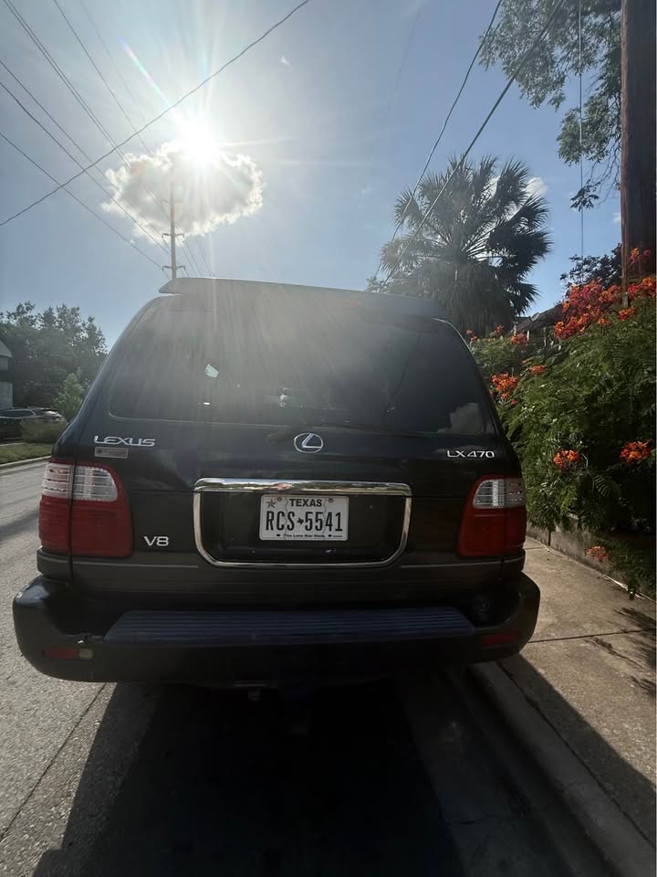 2002 Lexus LX · LX 470 Sport Utility 4D in Austin, TX (photo 2) — photo 2