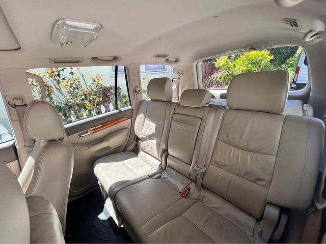 2004 Lexus GX · GX 470 Sport Utility 4D — photo 3