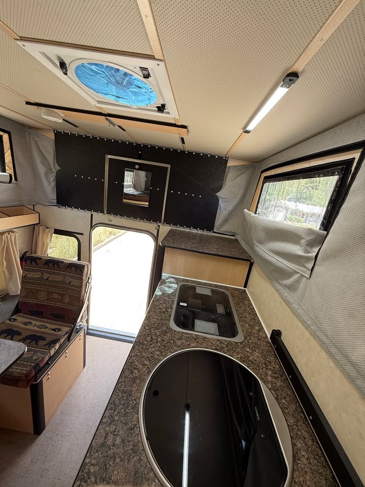 2020 Four Wheel Camper Hawk - Side Dinette in Durango, CO (photo 12)