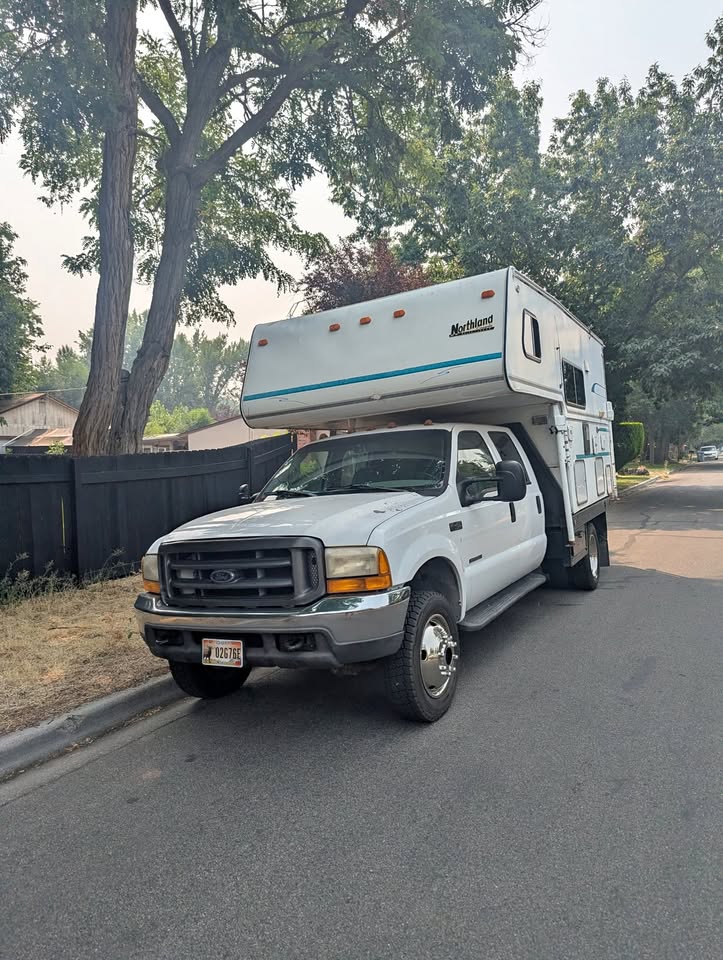 2000 Ford F-450 4x4 Camper Combo in Boise, ID (photo 1)