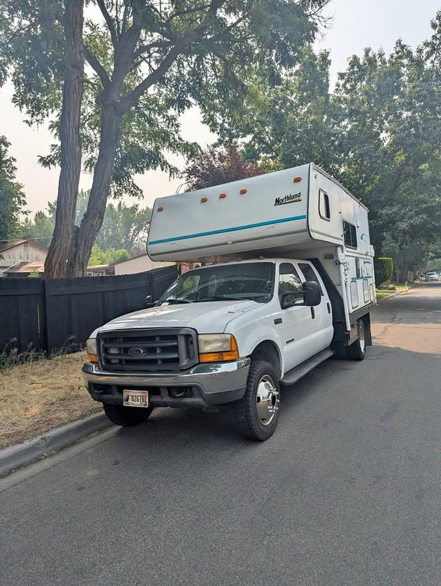 2000 Ford F-450 4x4 Camper Combo in Boise, ID (photo 1)