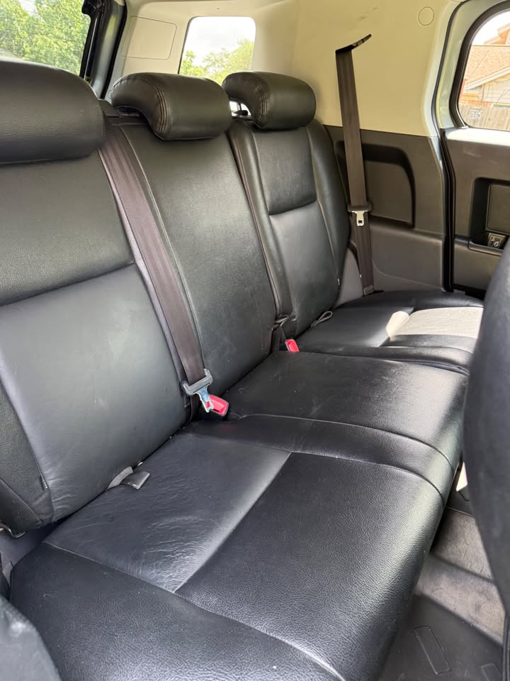 2010 Toyota FJ Cruiser 4WD in Austin, TX (photo 12) — photo 12