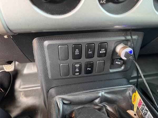 2007 Toyota FJ Cruiser · Sport Utility 2D (photo 12) — photo 12