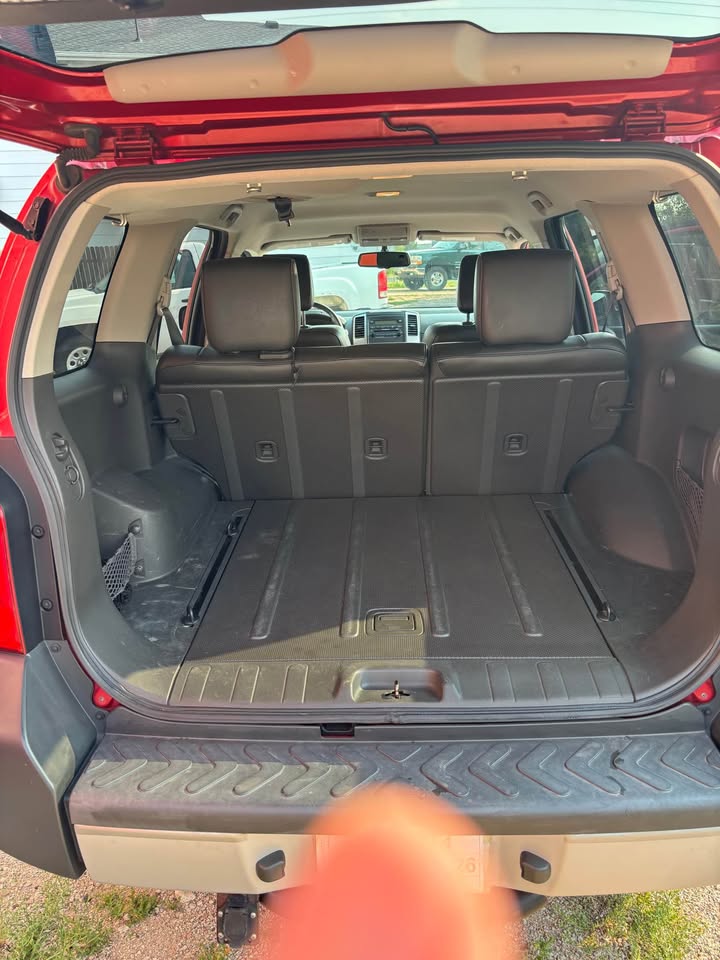 2012 Nissan Xterra · PRO-4X Sport Utility 4D (photo 6) — photo 6