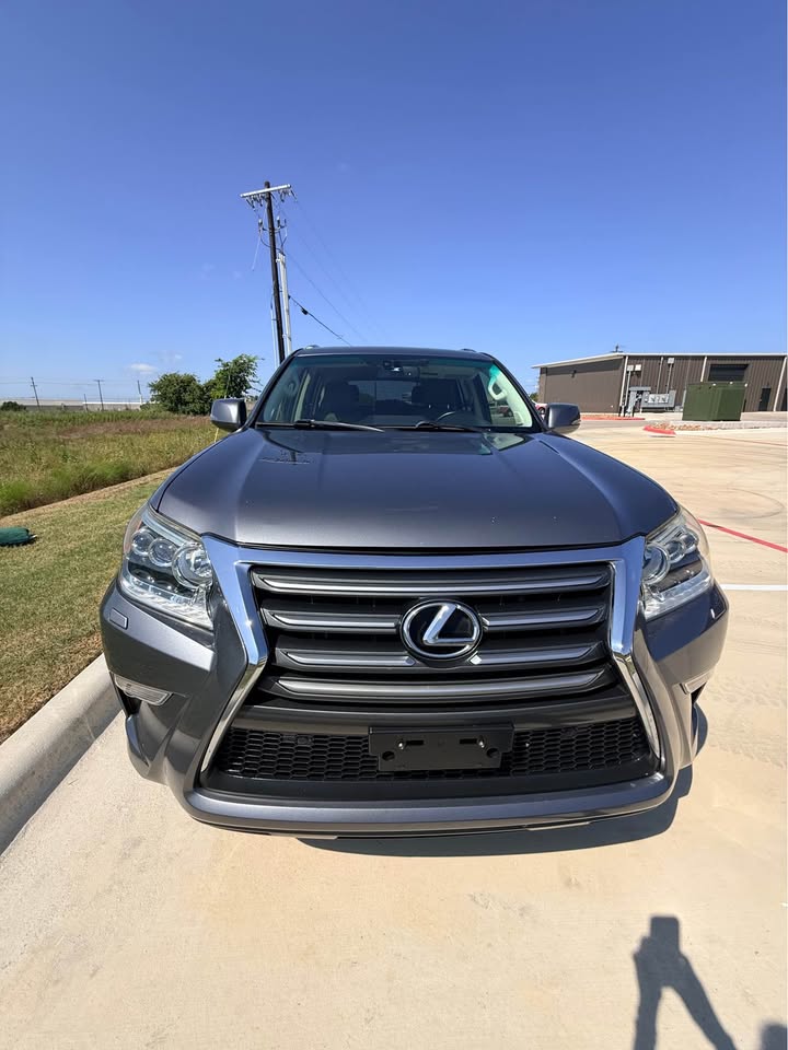 2015 Lexus GX · GX 460 Luxury Sport Utility 4D in Liberty Hill, TX (photo 9) — photo 9