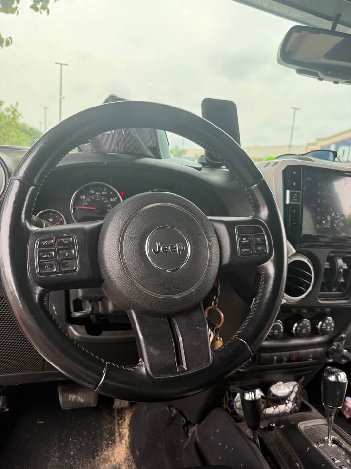 2015 Jeep Wrangler Unlimited · Rubicon Recon (JK) Sport Utility 4D in Ravenel, SC (photo 4) — photo 4