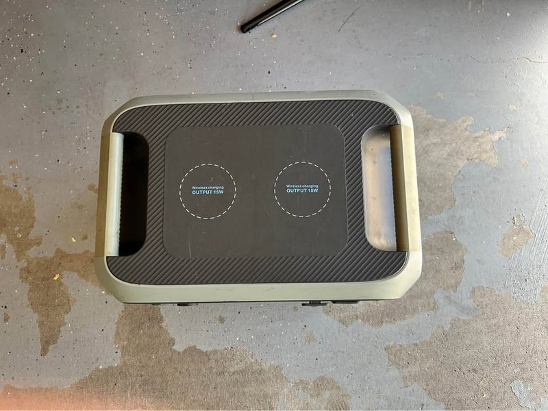 Bluetti AC200P 2000W Portable Power Station i can’t find the charger unfortunately in Bend, OR (photo 6) — photo 6