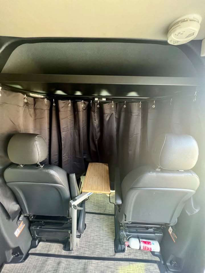 2022 Mercedes-Benz Storyteller Overland Stealth MODE 4x4 in Martinez, CA (photo 7) — photo 7