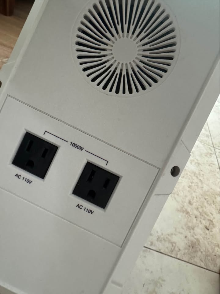 BLUETTI EB120 Portable Power Station – 1200Wh / 1000W POWER BANK BATTERY with AC and DC plug ins in Phoenix, AZ (photo 3) — photo 3