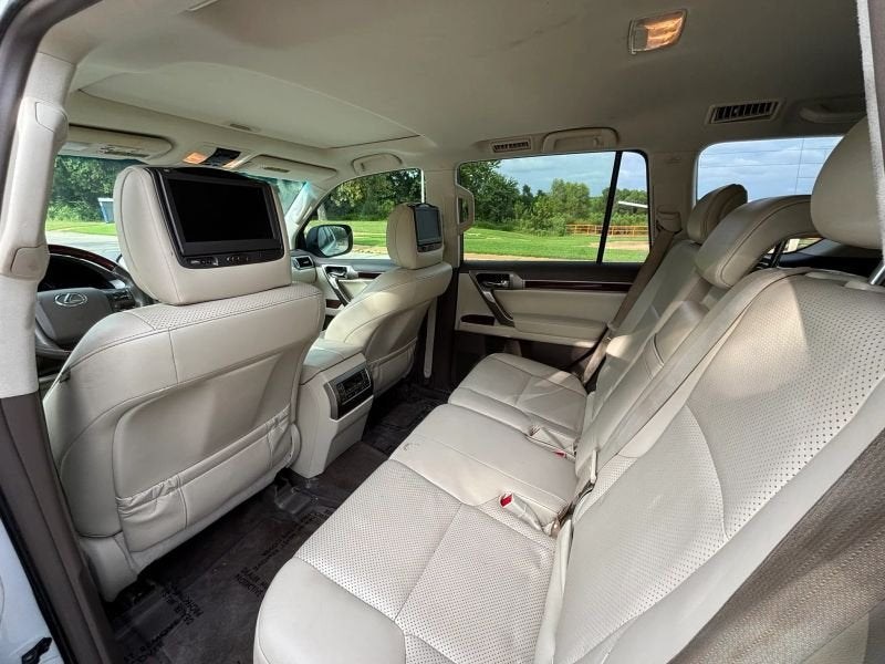 2013 Lexus GX in St Louis, MO (photo 11) — photo 11