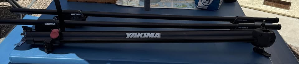 Yakima locking roof racks with bike tray in San Diego, CA (photo 3)