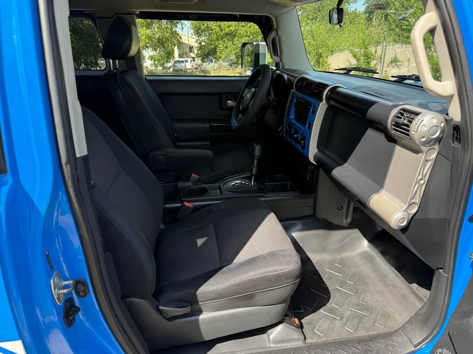 2007 Toyota FJ Cruiser in Austin, TX (photo 10) — photo 10