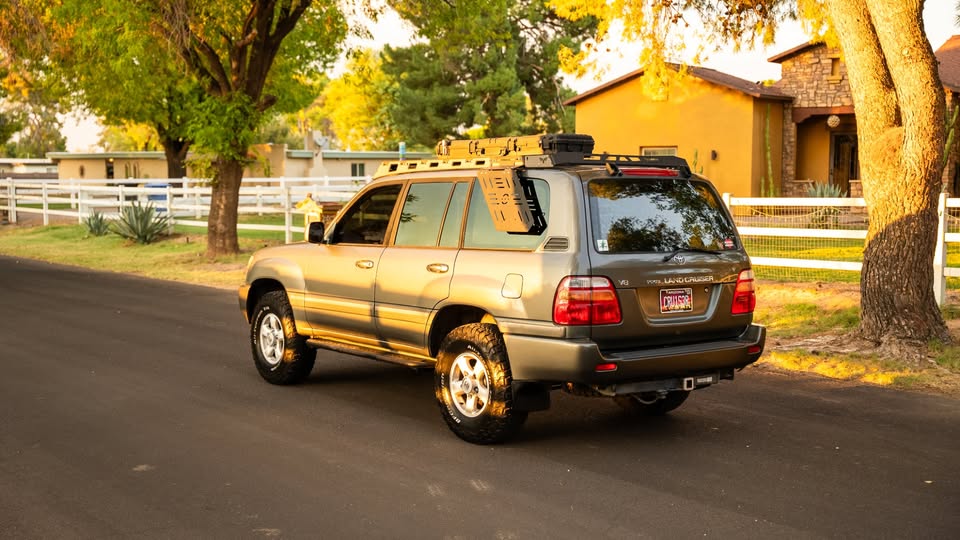 2000 Toyota Land Cruiser Sport Utility in Phoenix, AZ (photo 2) — photo 2