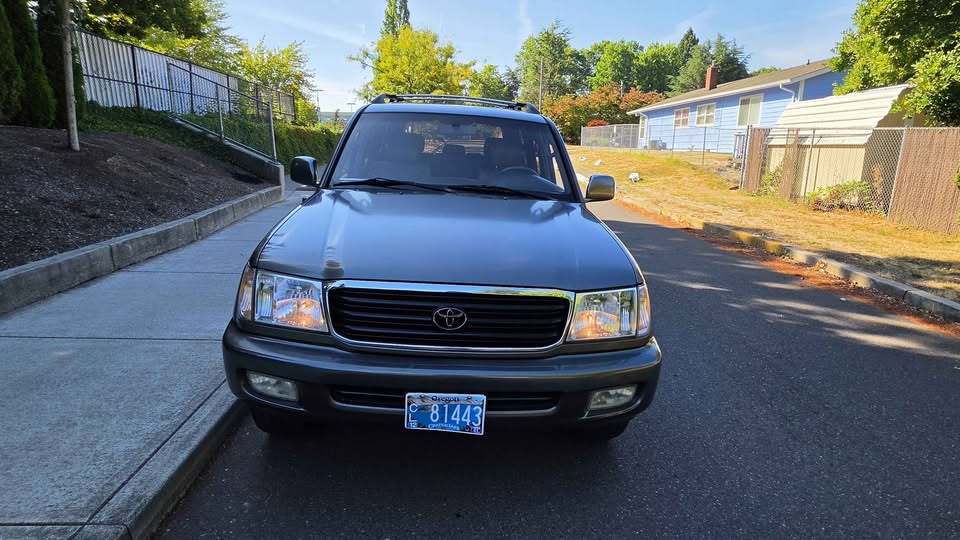 1998 Toyota Landcruiser · Sport Utility 4D in Gresham, OR (photo 2) — photo 2