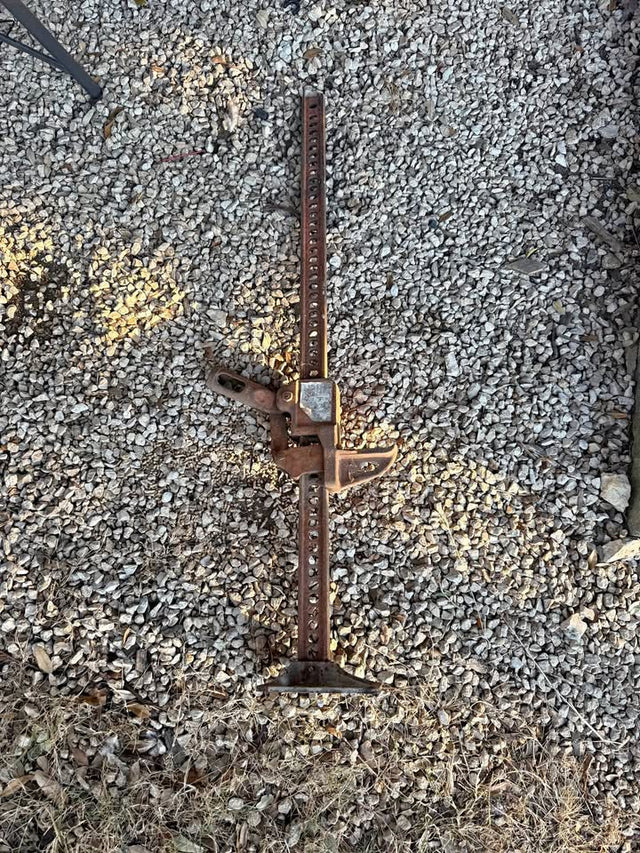 Hi lift jack in Canyon Lake, TX (photo 1)